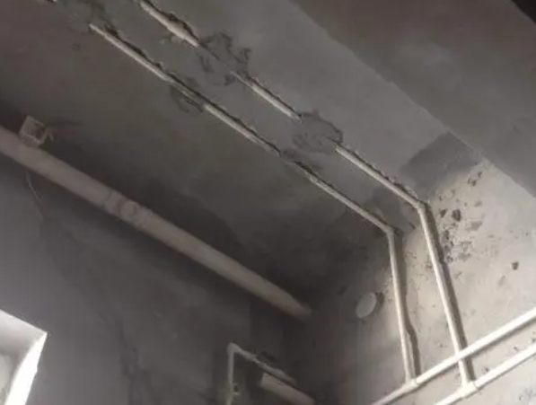 建宁卫生间漏水维修公司分享下卫生间地漏渗漏维修方案。