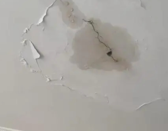 建宁阳台漏水维修公司分享下屋面防水工程质量问题原因分析